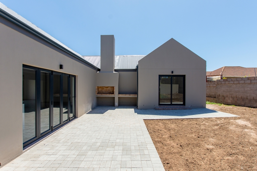 3 Bedroom Property for Sale in Vredenburg Western Cape